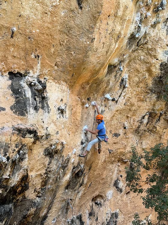Guía de escalada deportiva en Mallorca para principiantes y mejoradores